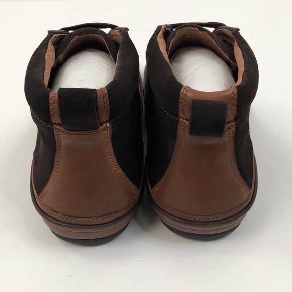 Vintage Foundry Co. Brown Chukka Boots, Size 8 - Picture 5 of 7